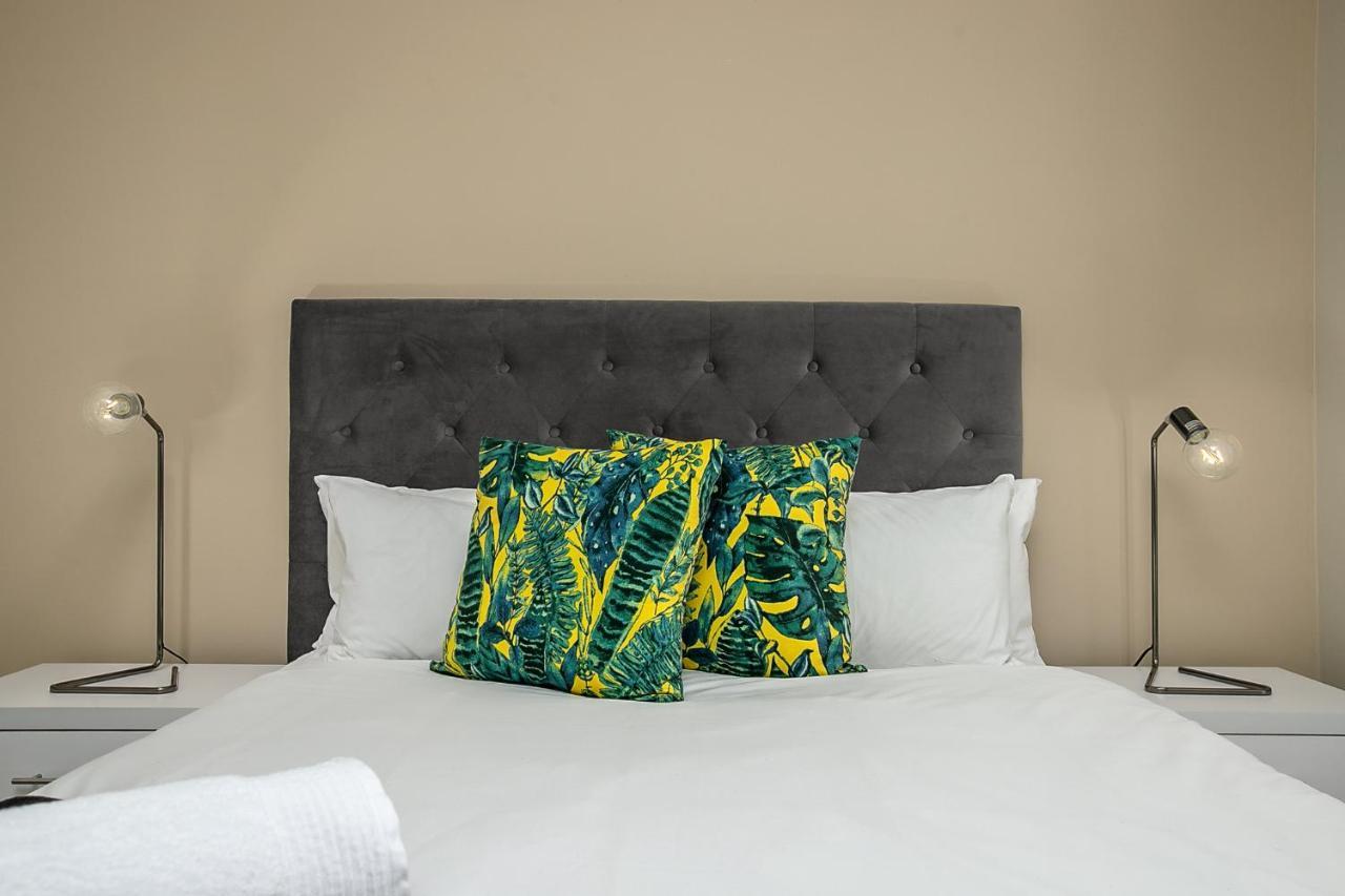 The Serviced Apartment Collection At The Tyrwhitt Rosebank Johannesburg Esterno foto